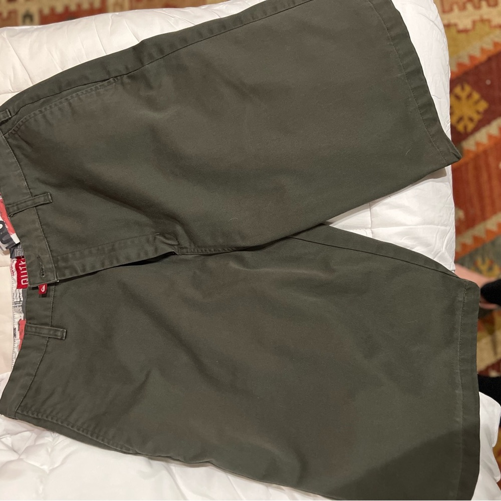 Men’s quicksilver dark gray shorts (34)